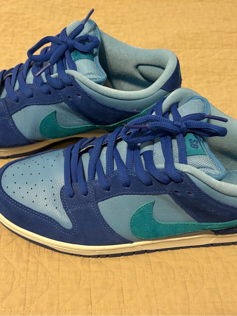 Nike SB Dunk Low “Blue Raspberry”